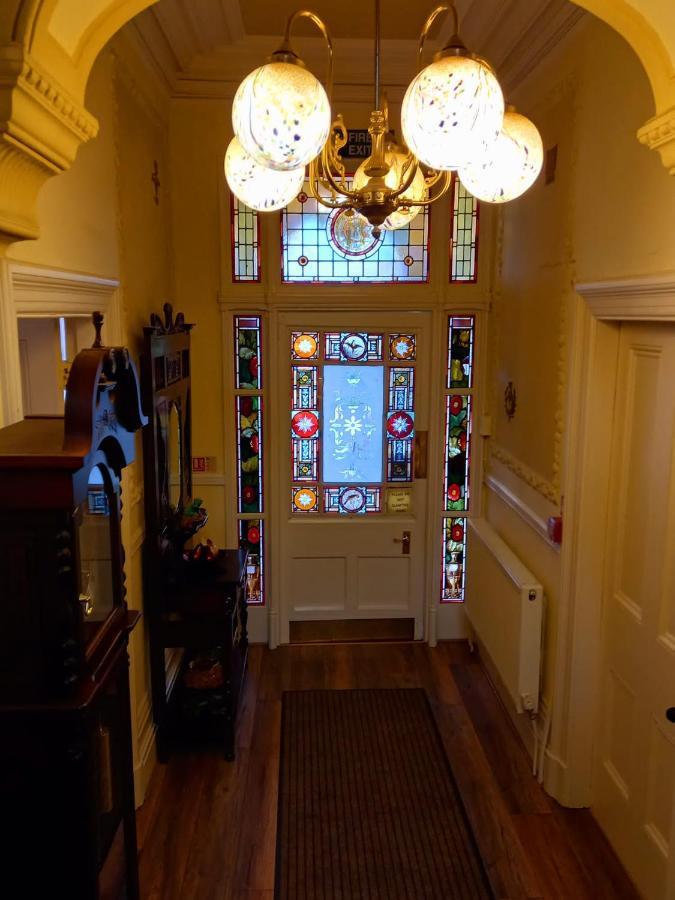 Savoy Hotel ฟลีตวูด ภายนอก รูปภาพ